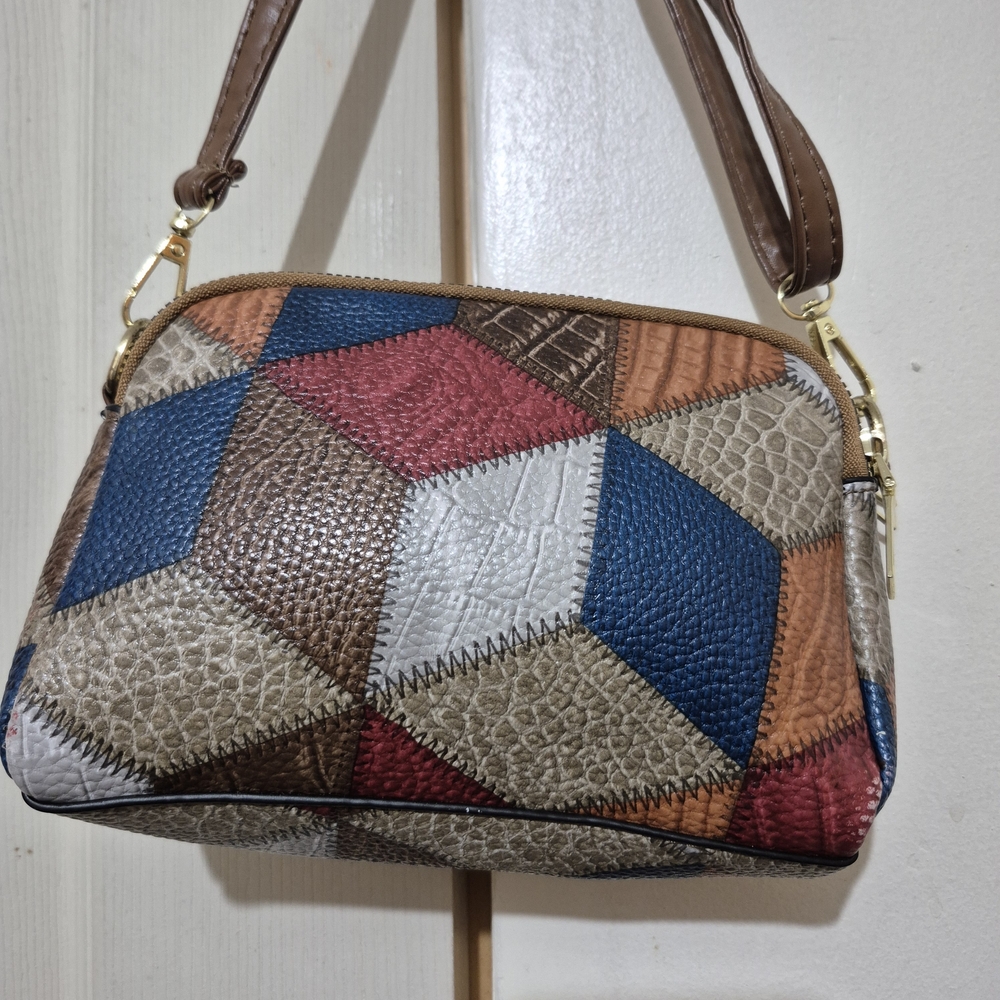 Geometric Patchwork Crossbody Bag - Picture 9 of 10